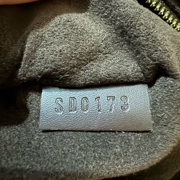 LOUIS VUITTON DAMIER CANVAS PORTOBELLO GM HOBO BAG - Picture 7 of 7